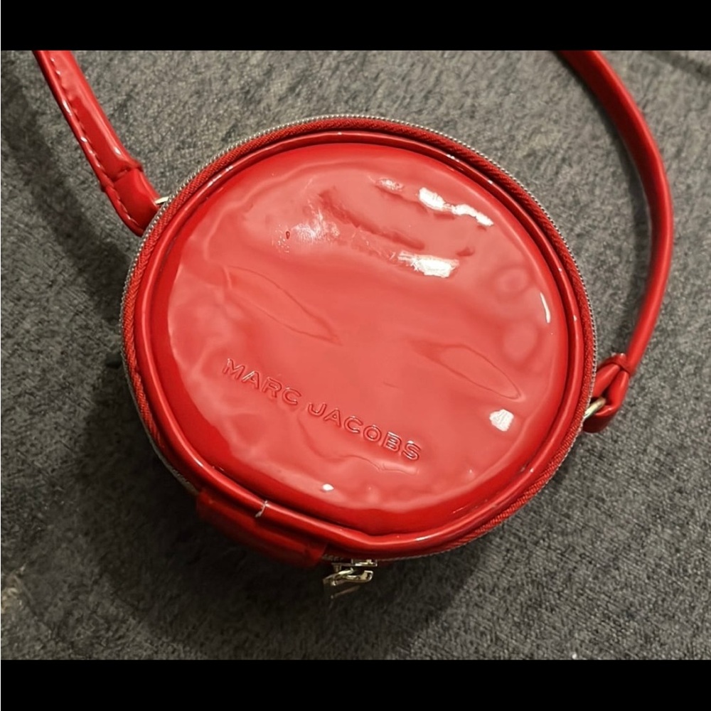 Marc Jacobs Patent Leather Red Mini Circle Bag - Picture 3 of 6